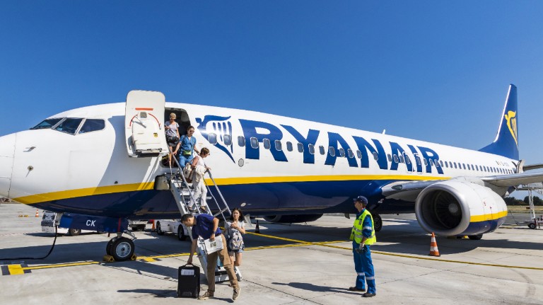 How to try and beat the Ryanair refund trap - with passengers STILL fighting to get cash back for cancelled flights